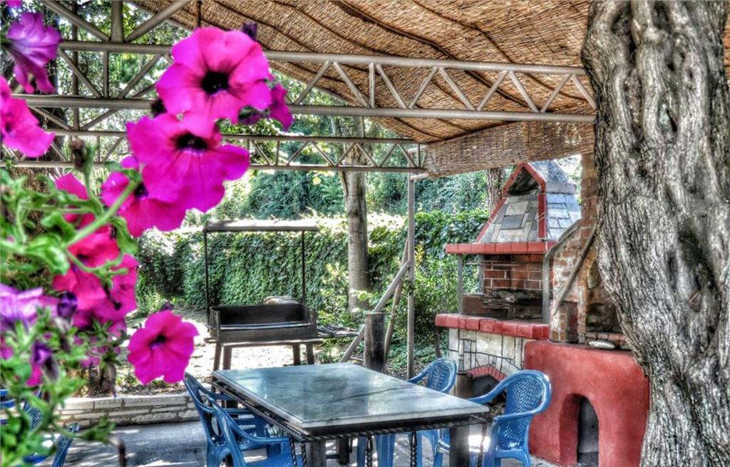 Aneton Aparthotel Chrysi Ammoudia Exterior photo