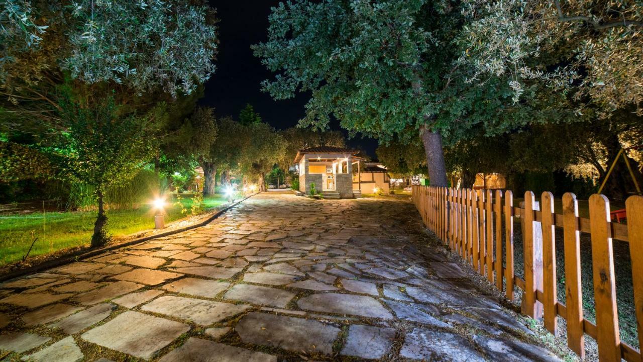 Aneton Aparthotel Chrysi Ammoudia Exterior photo